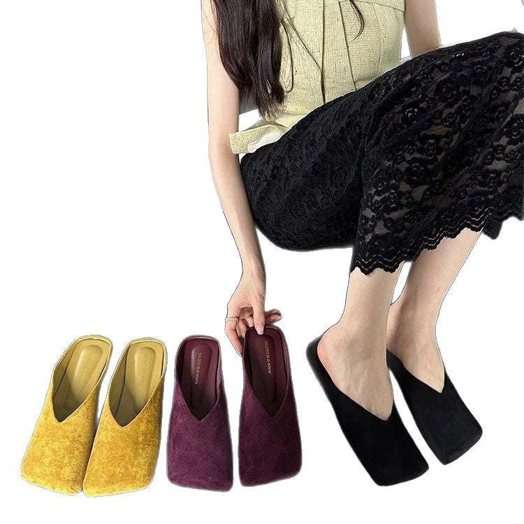 Damen Mokassins mit modernen V-Ausschnitten und weichem Velours EB