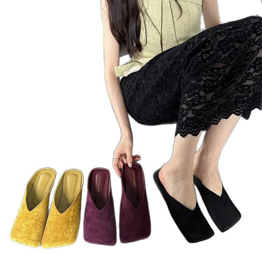 Damen Mokassins mit modernen V-Ausschnitten und weichem Velours EB