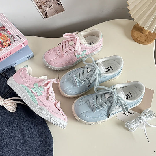 Damen Sportliche Sneakers mit strukturiertem Obermaterial und komfortabler Sohle EB