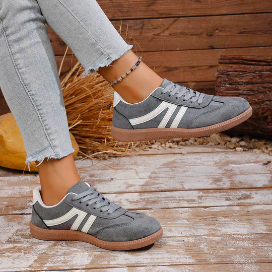 Damen Sportliche Sneakers aus hochwertigem Wildleder mit atmungsaktiver Sohle EB