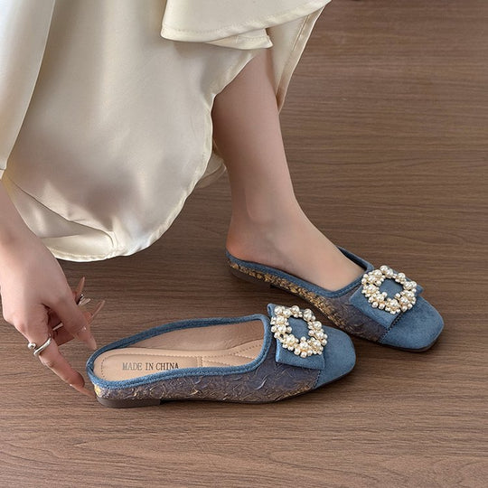 Damen Slipper mit eleganter Perlenschließe EB