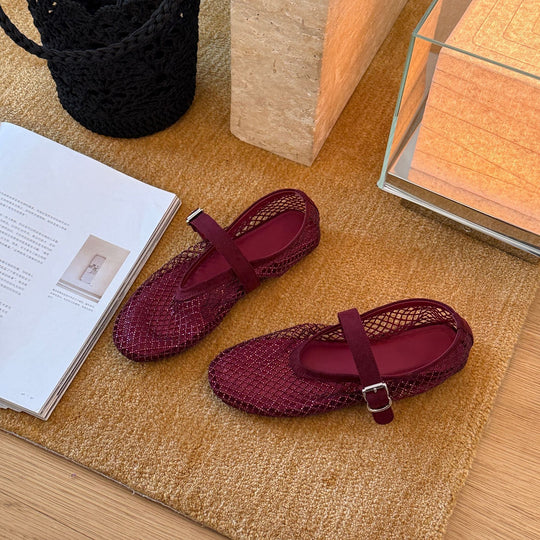 Damen Elegante und modische Ballerinas mit verstellbaren Riemchen und hochwertiger Oberflächenstruktur EB