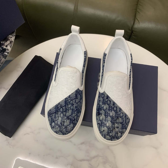 Damen Slip-On Sneakers mit eleganter Textur und komfortablem Fußbett EB