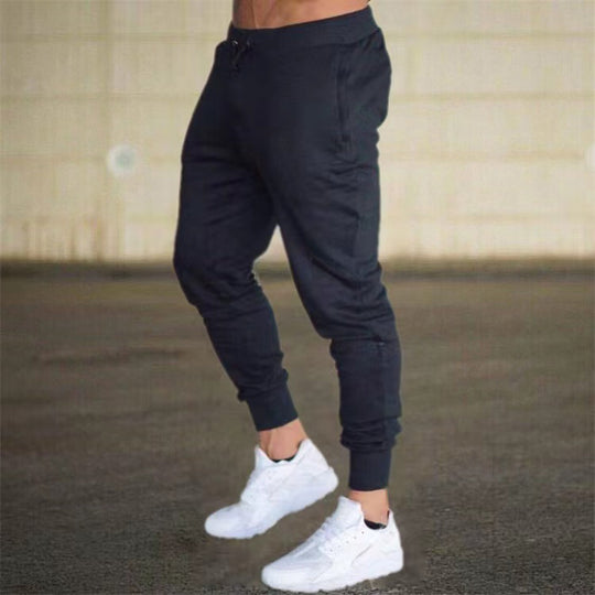 Herren bequeme Jogginghose mit modernem Schnitt und elastischem Bund EB