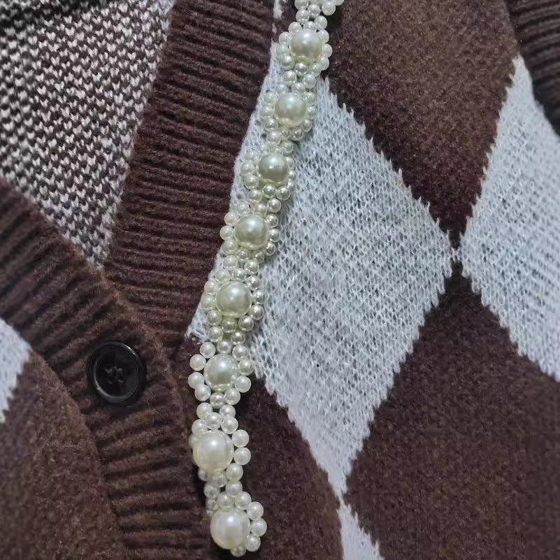 Damen Strickweste mit modernem Rautenmuster und eleganter Knopfdetail EB