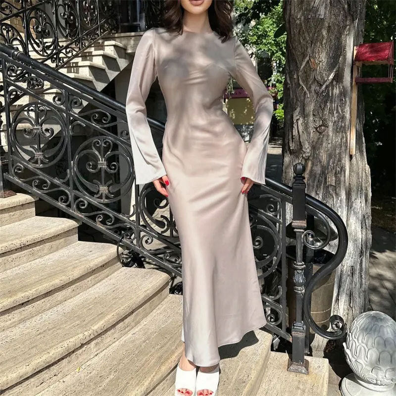 Damen Elegantes Maxikleid mit schmeichelndem Schnitt und ausgestellten Ärmeln EB