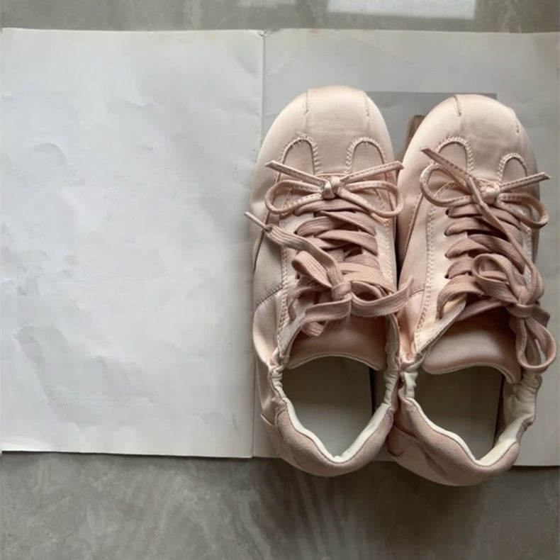 Damen Komfortable Sneaker mit elastischen Schnürdetails EB