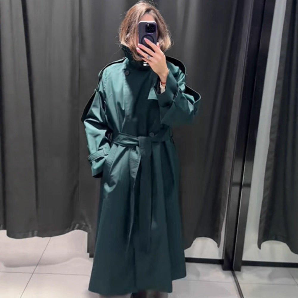 Damen Trenchcoat mit modernen Details und breitem Revers EB