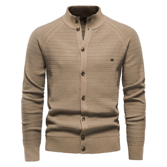 Herren Strickjacke mit modernem Zipper und stilvollen Knopfdetails EB
