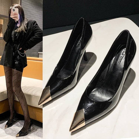 Damen elegante spitze Pumps mit metallic Akzenten EB