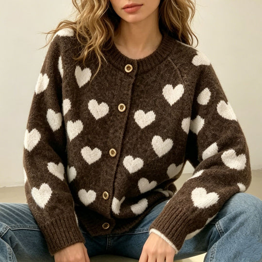 Damen Kuscheliger Jacquard-Cardigan mit Herzmotiv, Raglanärmeln und Knopfleiste EB