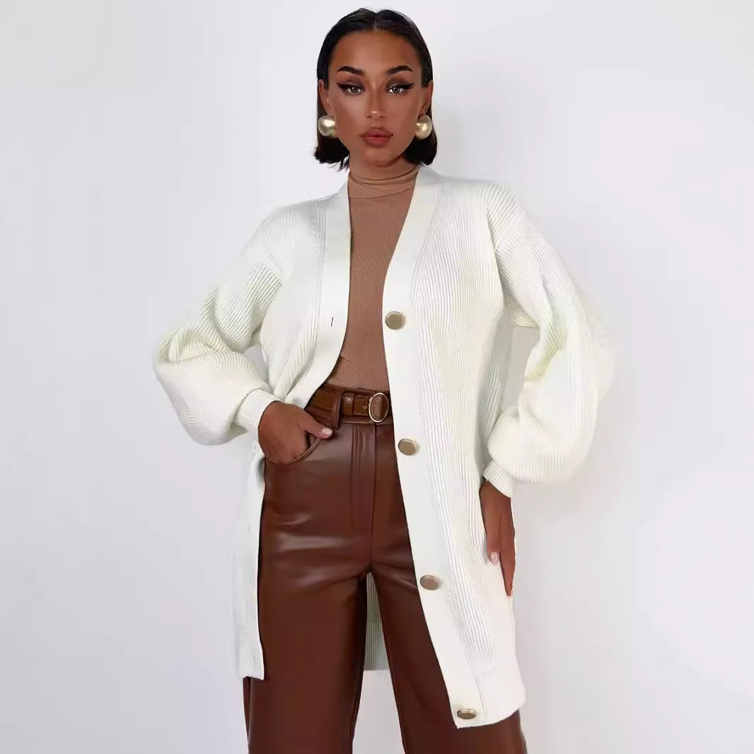 Damen Strickjacke mit oversized Schnitt und dekorativen Knöpfen EB
