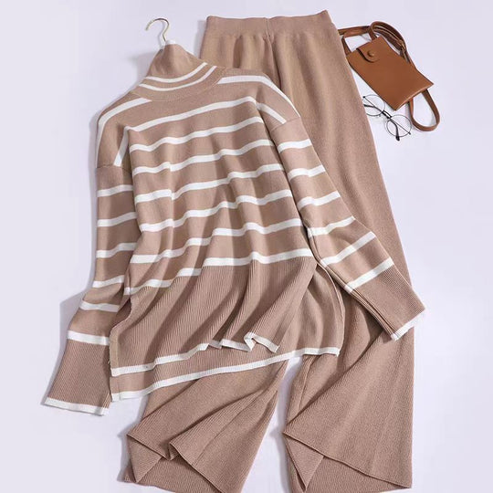 Damen modisches Strickensemble mit feinen Streifen EB
