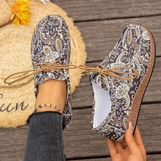 Damen modische und komfortable Sneaker mit buntem Design EB