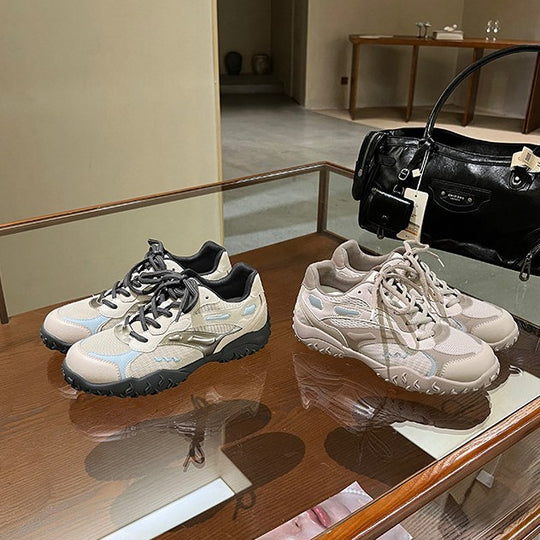 Damen Sportliche Sneaker mit atmungsaktivem Obermaterial und rutschfester Profilsohle EB