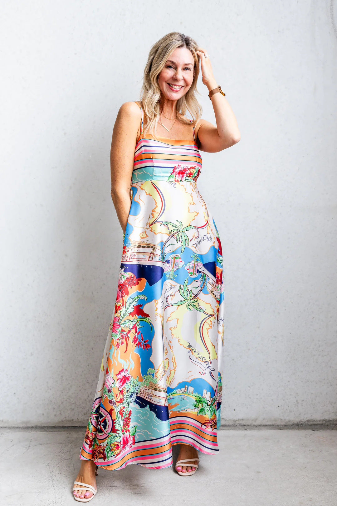 Damen Maxi-Kleid mit aufregendem Grafikdruck und verspieltem Design EB