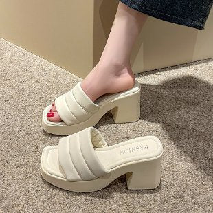 Damen Plateausandalen mit breiten Riemen EB