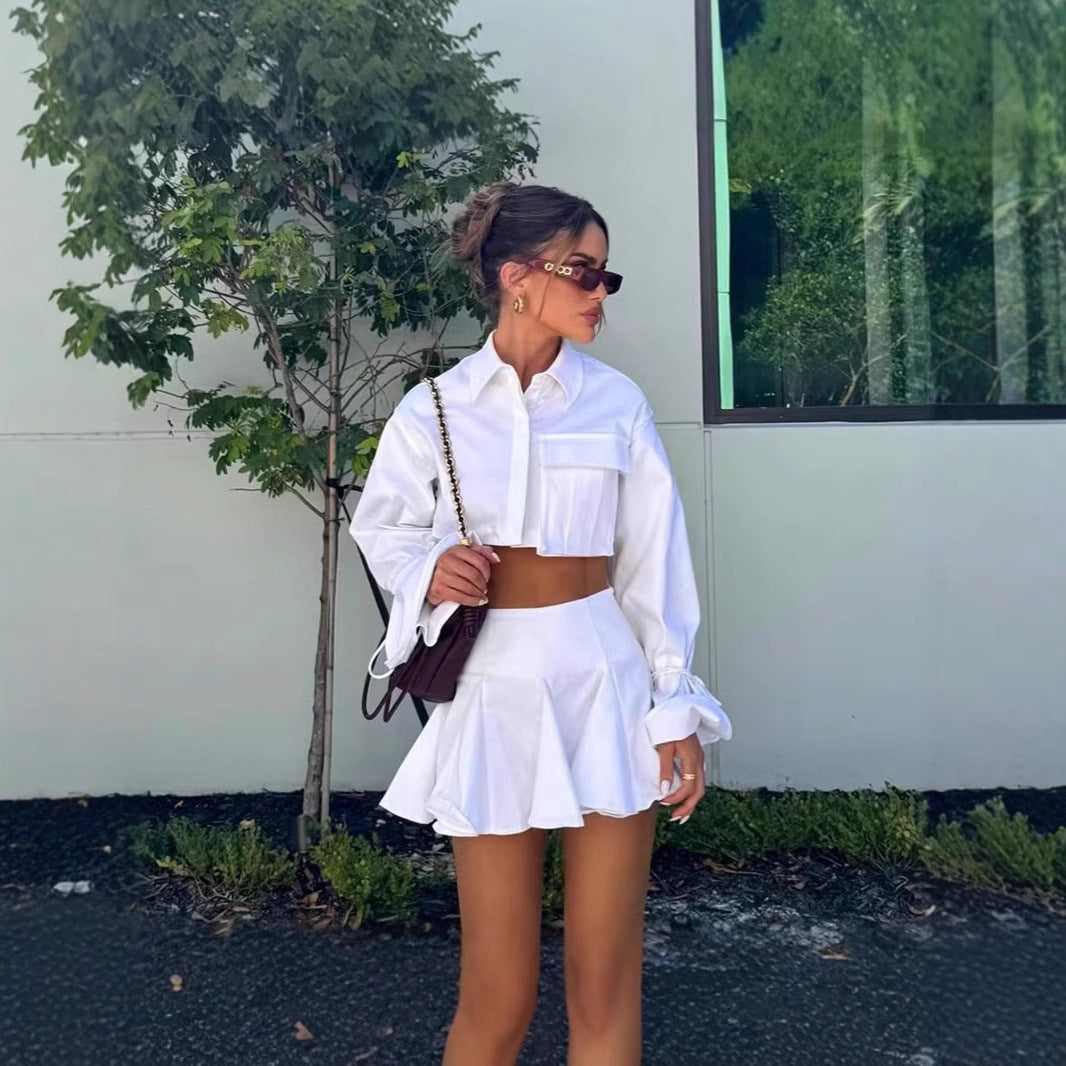 Damen modisches kurzämliges Set aus fließendem Material mit cropped Bluse und weit schwingendem Rock EB