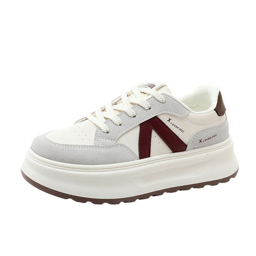 Damen sportive Sneaker mit dämpfendem Sohlenprofil und stylischem Dekorelement EB