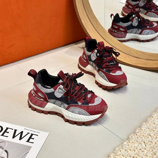 Damen Sportliche Sneaker mit rutschfester Profilsohle und atmungsaktivem Obermaterial EB