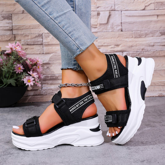 Damen Sportliche Keilsandalen mit verstellbarem Riemendesign EB