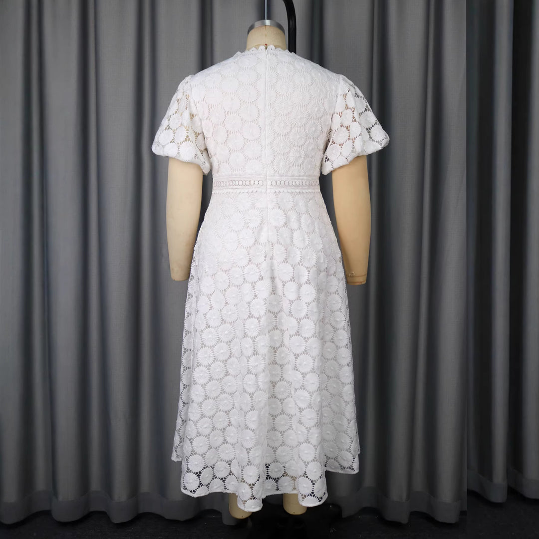 Damen Midi-Kleid mit eleganter Spitzenapplikation und Puffärmeln EB