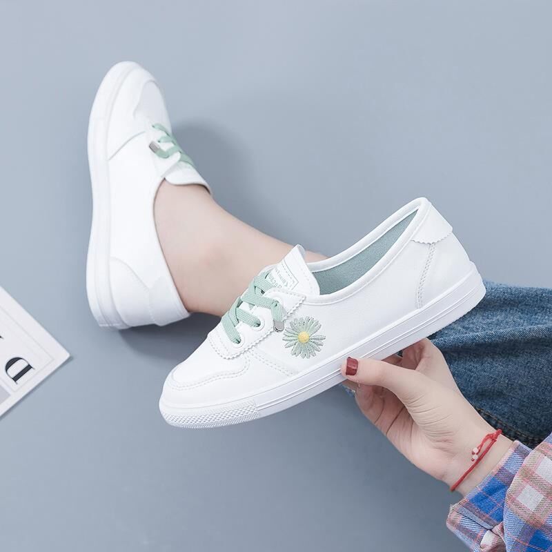 Damen Sneaker mit floralem Stickdesign und atmungsaktivem Obermaterial EB