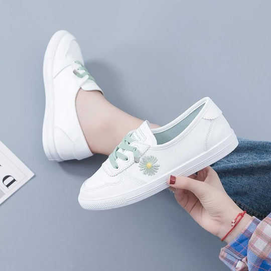 Damen Sneaker mit floralem Stickdesign und atmungsaktivem Obermaterial EB