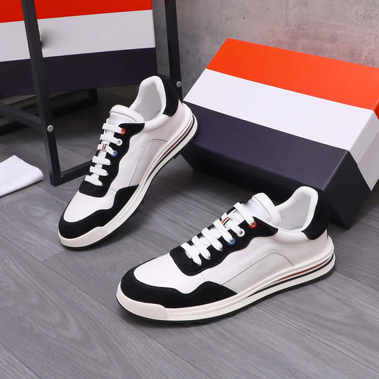 Damen Sportliche Leder Sneakers mit modischen Kontrasten von EB
