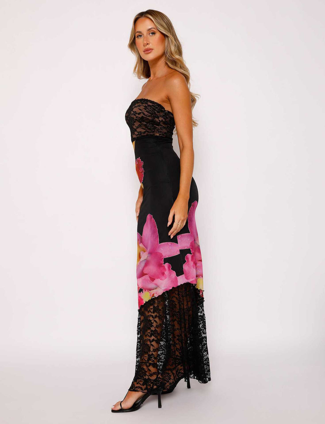 Damen Off-Shoulder Spitzenkleid mit Floral-Akzenten und transparentem Unterstoff EB