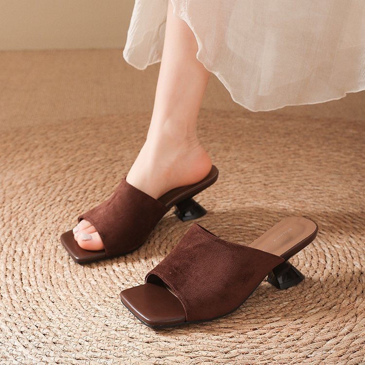 Damen elegante Mules mit strukturiertem Obermaterial und modischem Blockabsatz EB