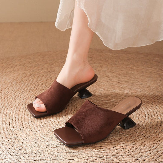 Damen elegante Mules mit strukturiertem Obermaterial und modischem Blockabsatz EB