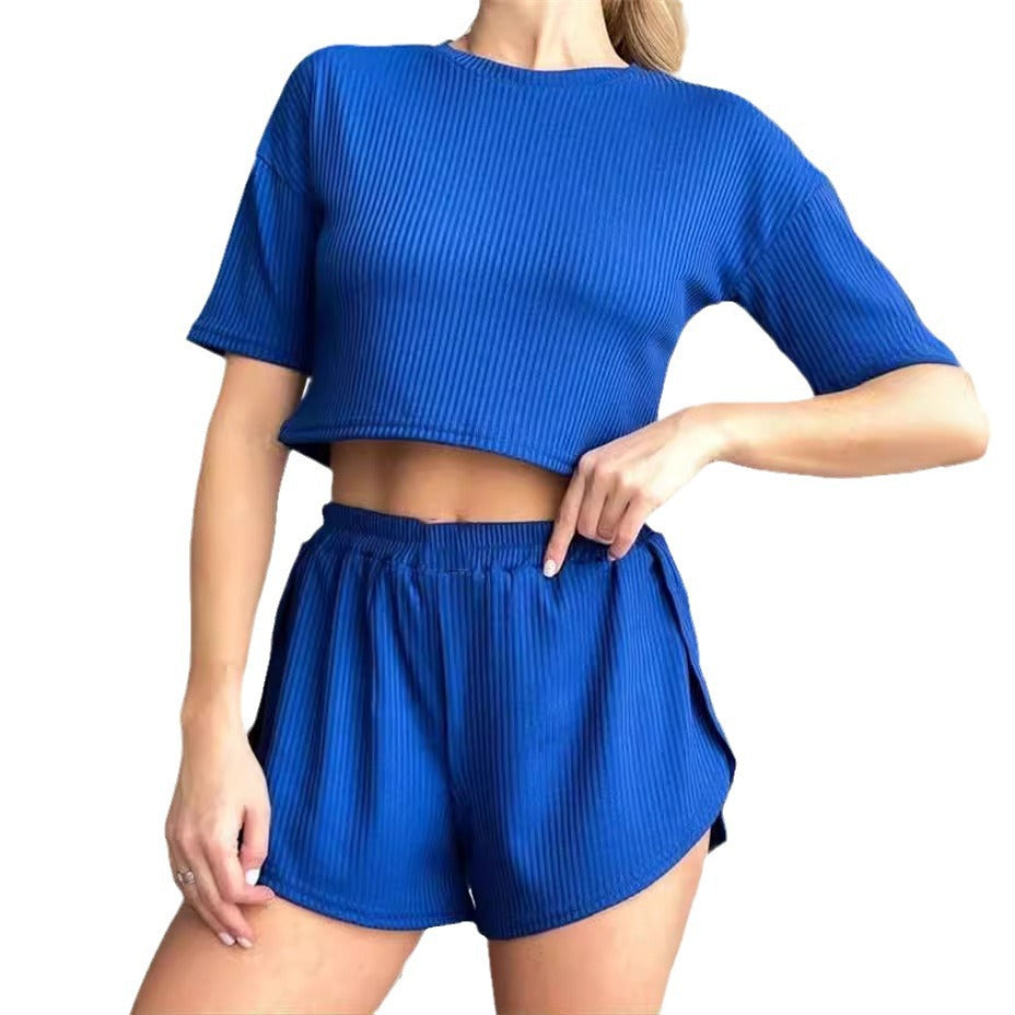 Damen Sportliches Set mit kurzem Oberteil und Shorts EB