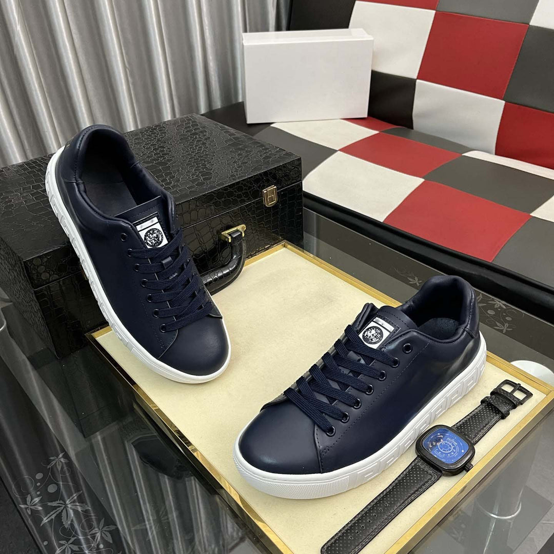 Damen Sneakers mit modischem Design und einzigartigem Markendetail EB