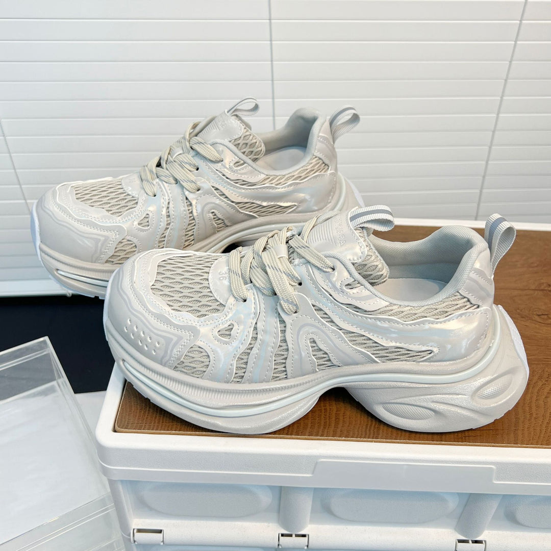 Damen Atmungsaktive Sneakers mit innovativem Dämpfungssystem und futuristischem Design EB