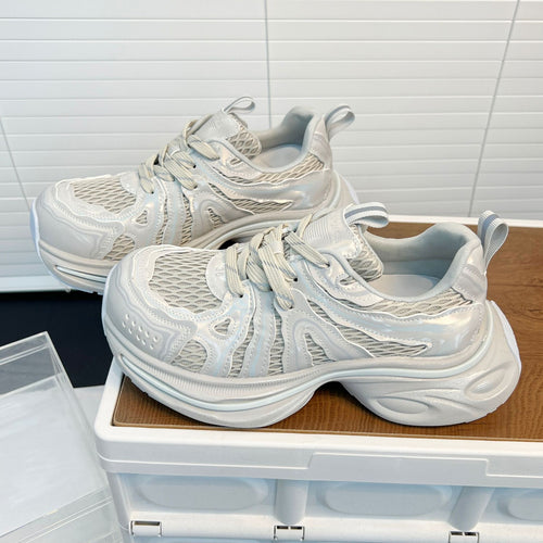 Damen Atmungsaktive Sneakers mit innovativem Dämpfungssystem und futuristischem Design EB