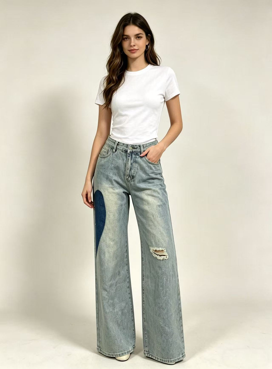 Damen weit geschnittene Denim-Jeans mit einzigartigen Farbakzenten EB