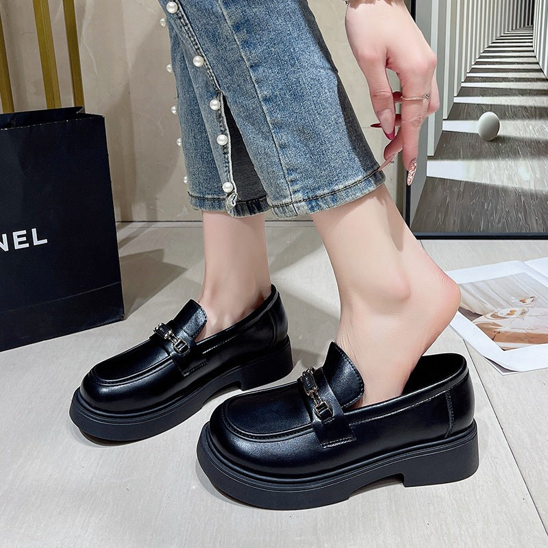 Damen Bequeme Mokassins mit modischen Schnallen-Details EB