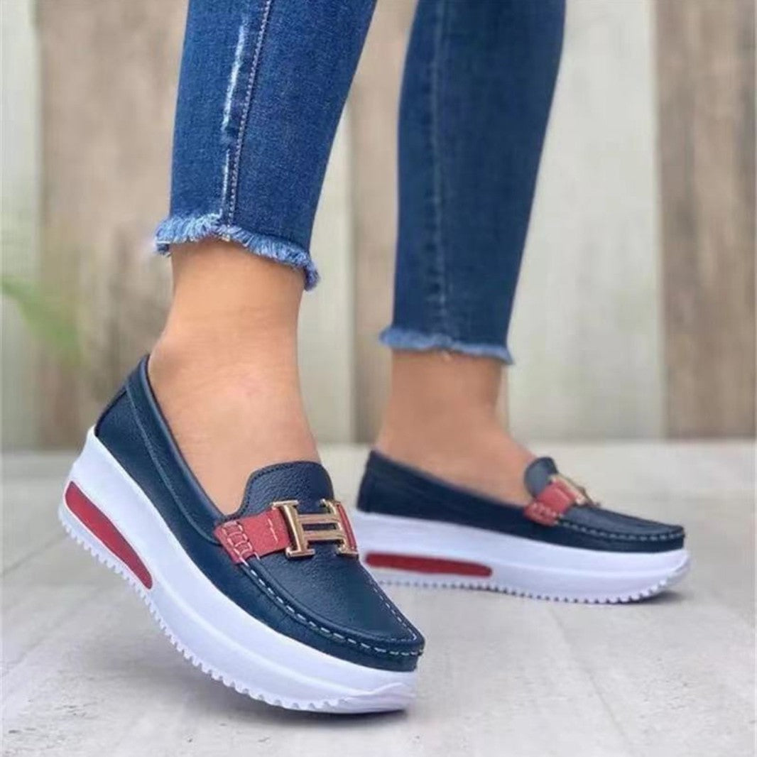 Damen  leichte Plateau-Slipper im Mokassinstil mit luftgepolsterter Gummisohle EB