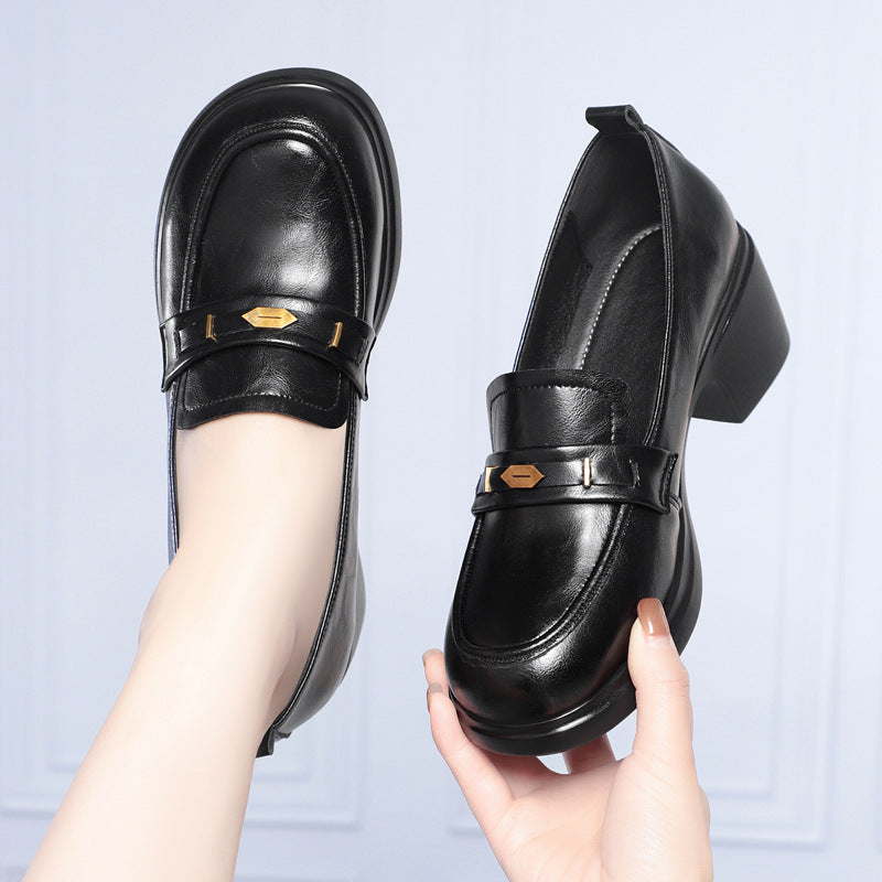 Damen Elegante Loafers mit stilvollem Schmuckdetail und komfortablem Blockabsatz EB
