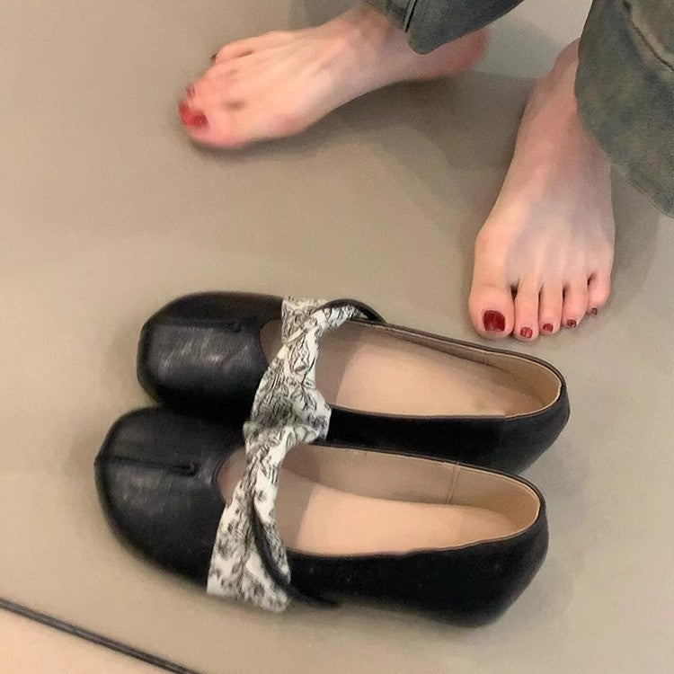 Damen modische Ballerinas mit dekorativem Riemchen und hochwertigem Innenfutter EB