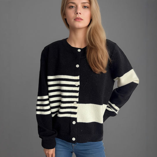 Damen Strickjacke mit modernen Streifenmustern und Knopfverschluss EB