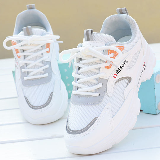 Damen Sportliche Lifestyle Sneakers mit trendigen Designelementen EB