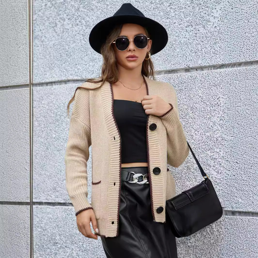 Damen Strickjacke mit modernen Taschen und kontrastierenden Details EB