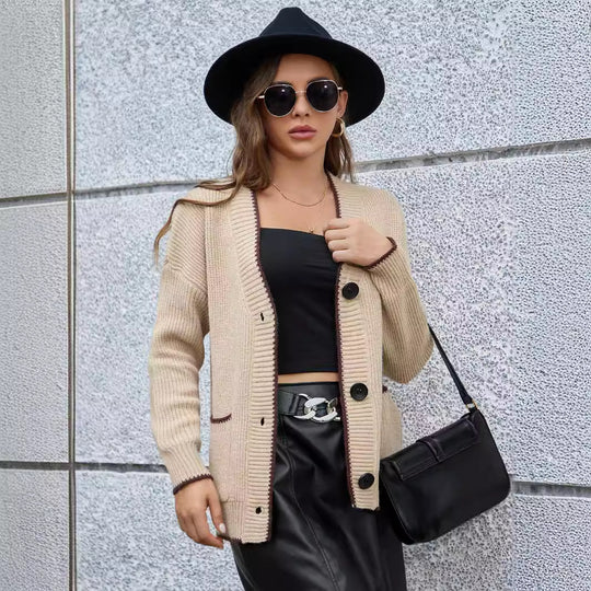 Damen Strickjacke mit modernen Taschen und kontrastierenden Details EB