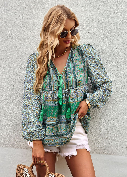 Damen nan lockere Boho-Tunika-Bluse mit V-Ausschnitt, Quasten-Tie und gerafften Ballonärmeln EB
