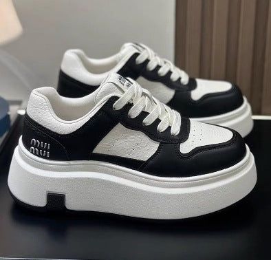 Damen Plattform Sneakers mit modischem Obermaterial und rutschfester Sohle EB