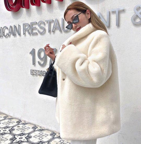Damen kuschelige Oversized-Jacke aus Plüsch mit breitem Kragen EB