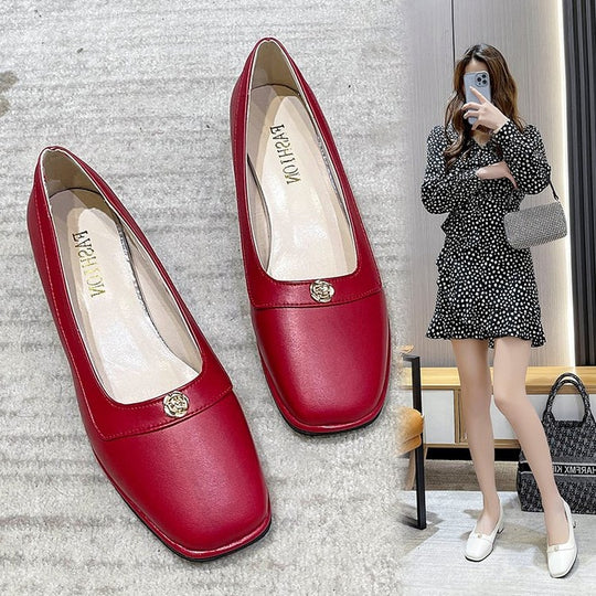 Damen Komfortable Blockabsatz-Pumps mit zarter Schnalle EB