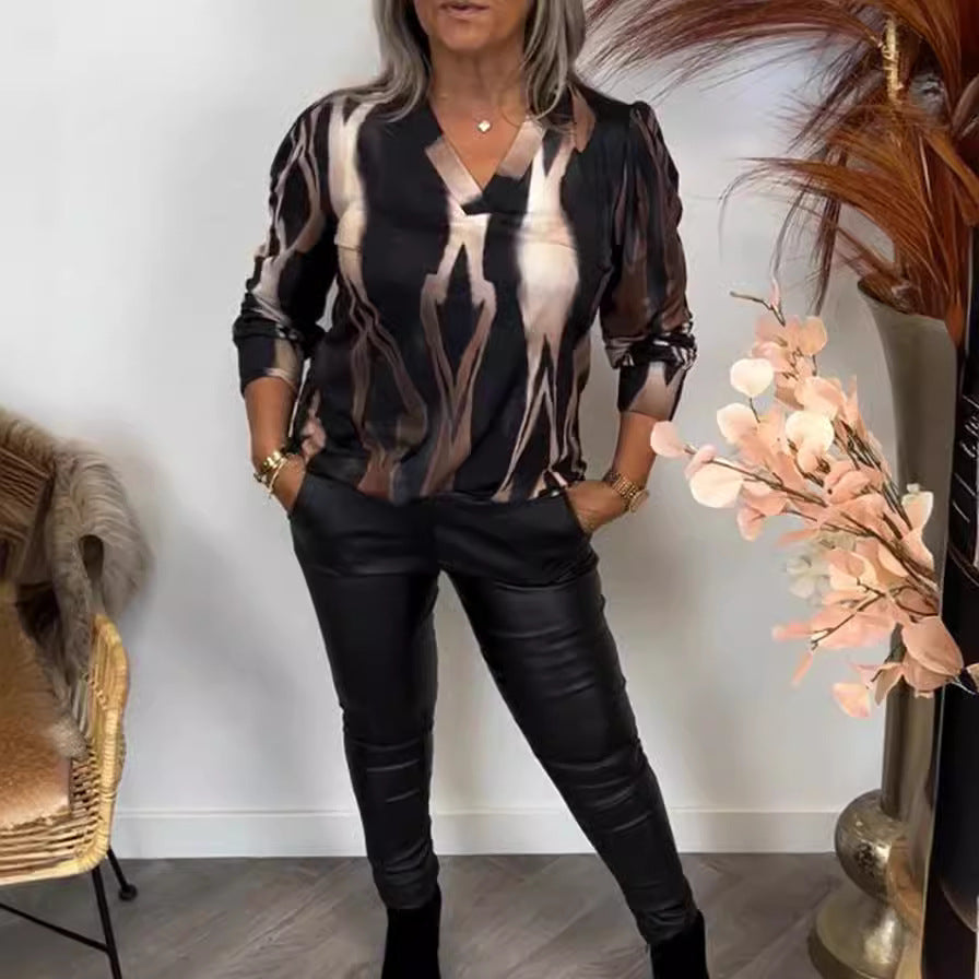 Damen elegante Bluse mit V-Ausschnitt und trendigem Muster Heidi-Mode